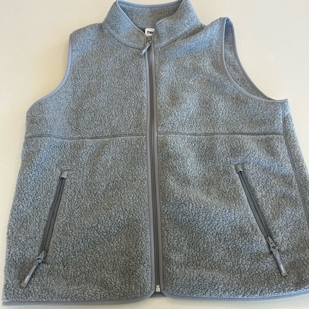 Aritzia TNA Gray Fleece Vest